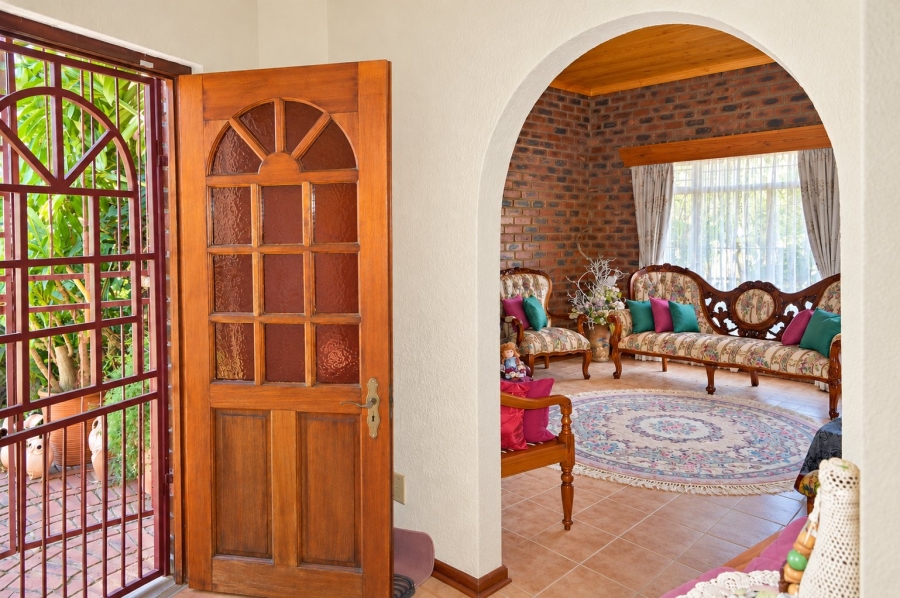 4 Bedroom Property for Sale in Wilkoppies North West